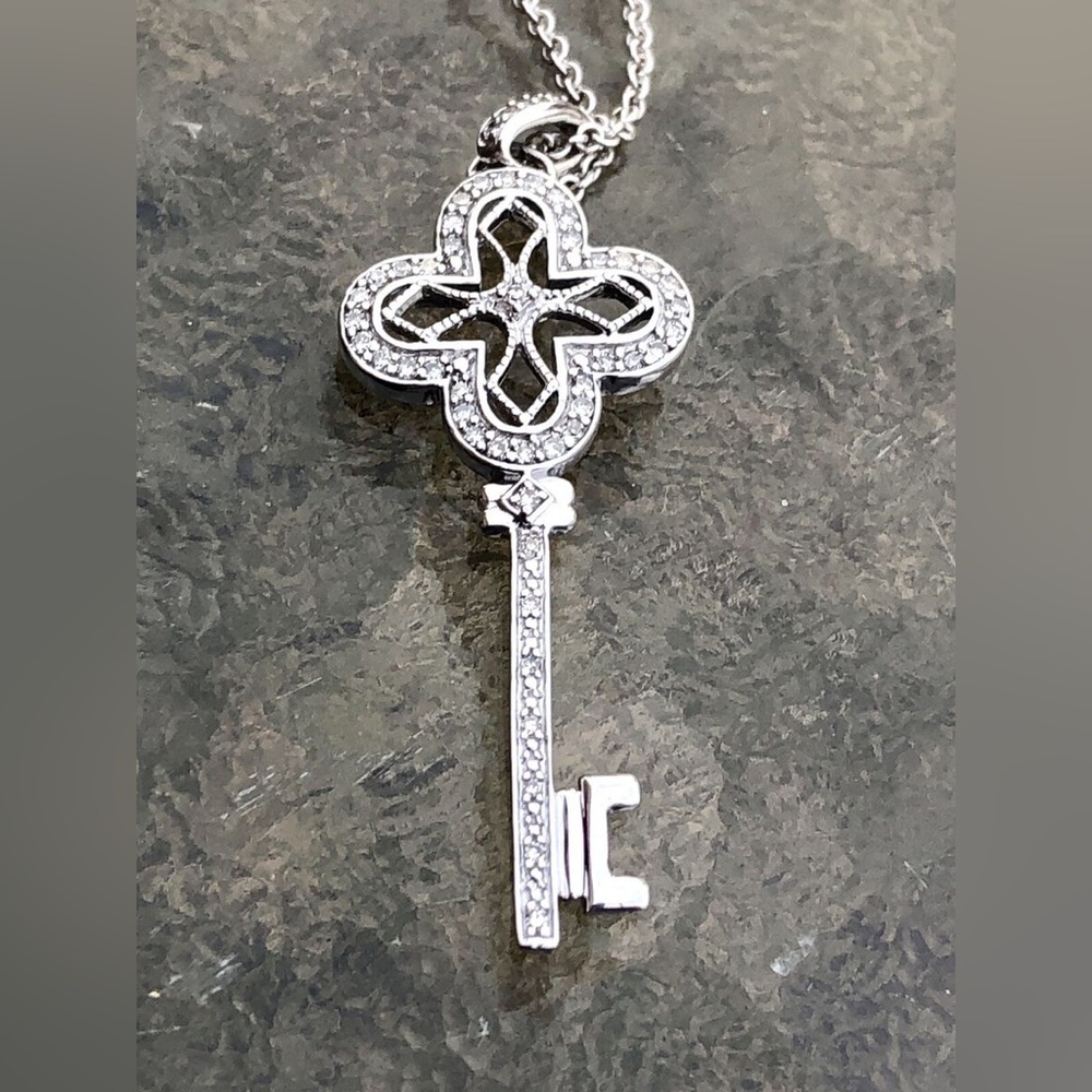 Affinity Diamond Sterling 1/3 ct tw Key Pendant